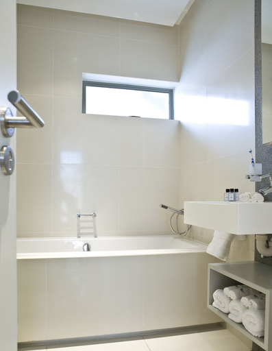 Bathroom 5, Atlantic Affair Boutique Hotel, City of Cape Town