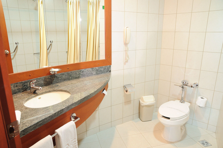 Bathroom 5, Suites Camino Real, Pedro Domingo Murillo