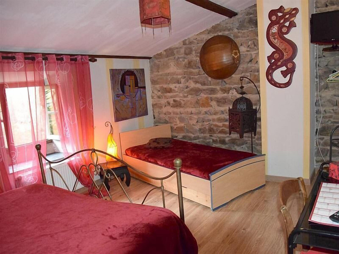 Bedroom 3, Château des Aiguilles, Puy-de-Dôme