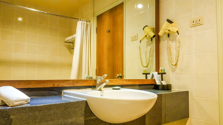 Bathroom 5, Phan Thiet Ocean Dunes Resort, Phan Thiết
