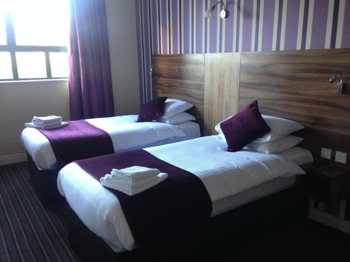 Bedroom 2, Mourne Country Hotel, Newry, Mourne and Down