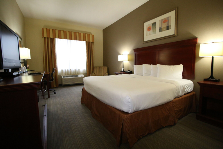 Bedroom 3, Seffner Inn and Suites, Hillsborough