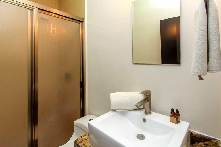 Bathroom, Da Vinci 103 by Praia, Cozumel