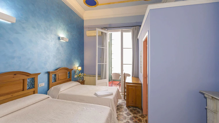 Bedroom 3, Hostal Girona, Barcelona