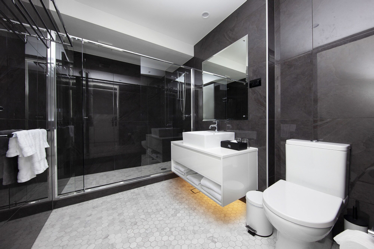 Bedroom 5, Canberra Rex Hotel & Serviced Apartments, Canberra