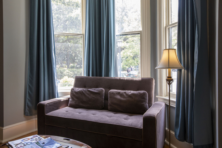Others 5, Foley House Inn, Chatham