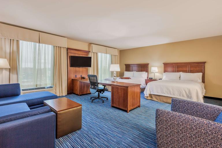 Bedroom 3, Hampton Inn & Suites Downtown Owensboro/Waterfront, Daviess