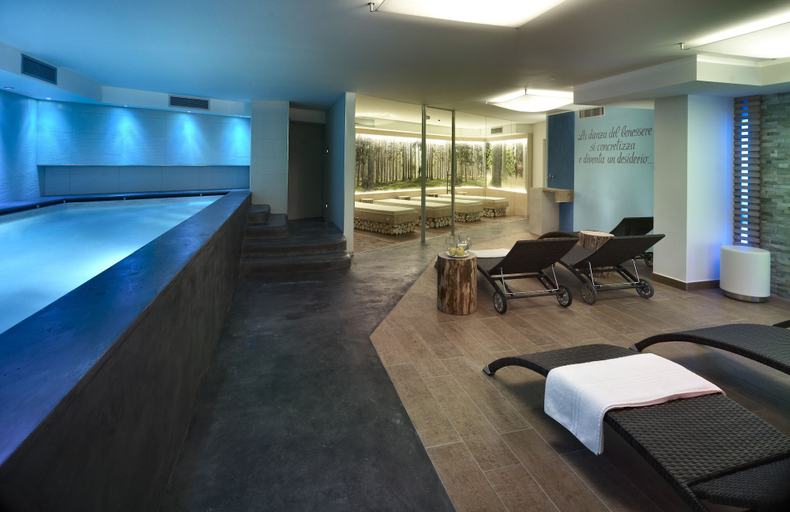 Sport & Beauty 4, Color Home Suite Apartments, Trento