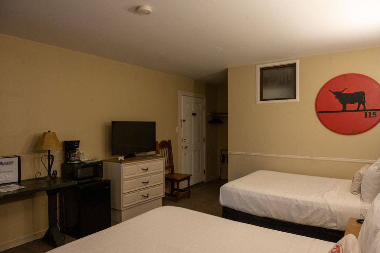 Bedroom 3, Lone Star Lodge and Marina, Denton