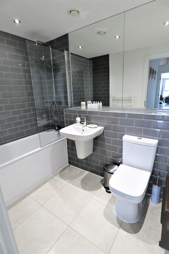 Bathroom, Brewery Village Apart Baltic Triangle, Sefton