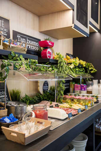 Food & Drinks 5, Hotel ibis Madrid Getafe, Madrid