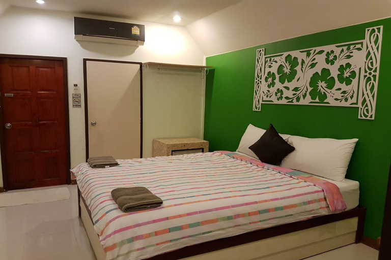 Bedroom 2, Kiangtan Houses, Pluak Daeng