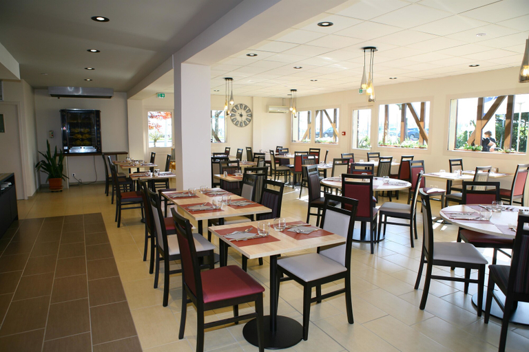 Food & Drinks 5, Kyriad Chateauroux, Indre
