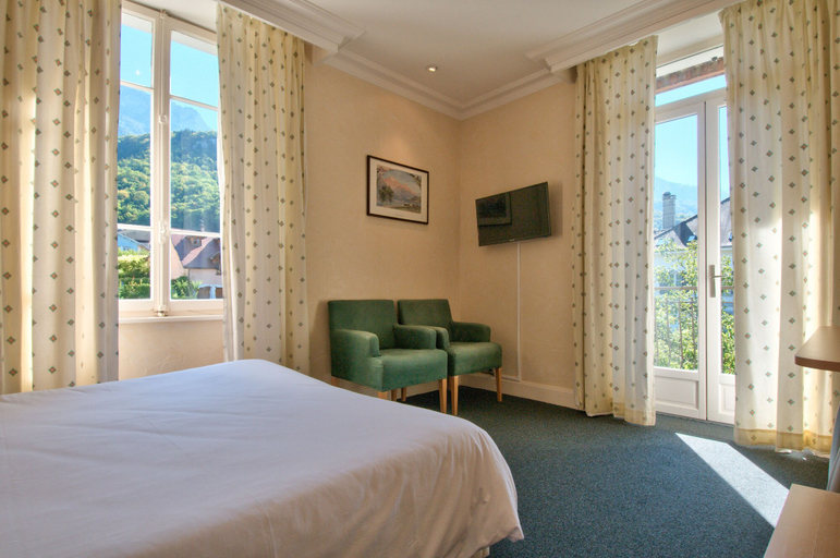 Bedroom 4, Hotel Du Lac, Haute-Savoie