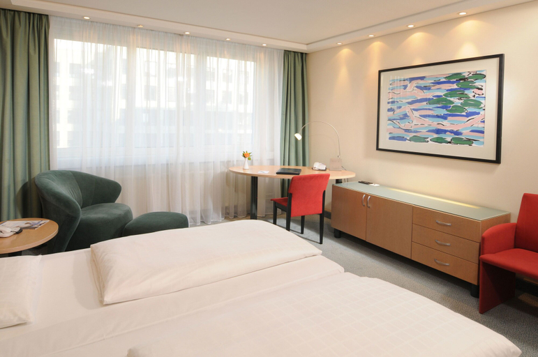Bedroom 5, Maritim proArte Hotel Berlin, Berlin