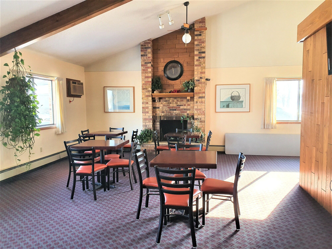Others 4, AmeriVu Inn & Suites - Avon, Stearns