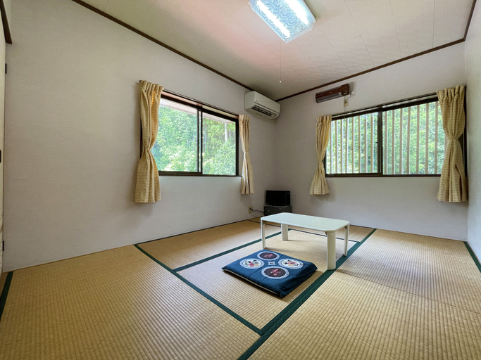 Bedroom 2, Minshuku Iwananosato, Owase