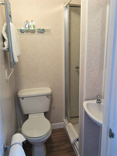 Bathroom 4, Oceanside, Cornwall