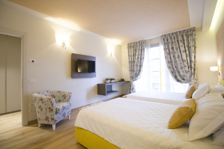 Bedroom 3, Resort 37, Florence