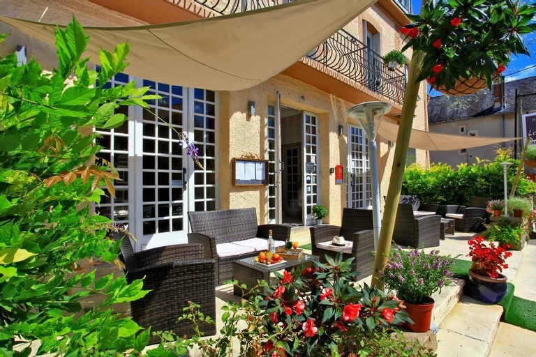 Exterior & Views 2, Hotel Le Lascaux, Dordogne