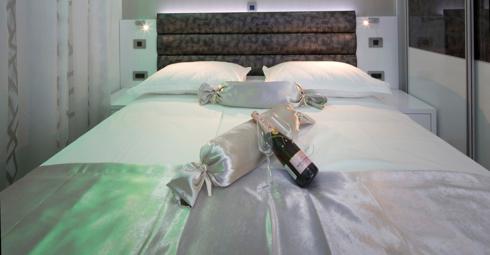Bedroom 3, The Seasons Residence, Dugi Rat
