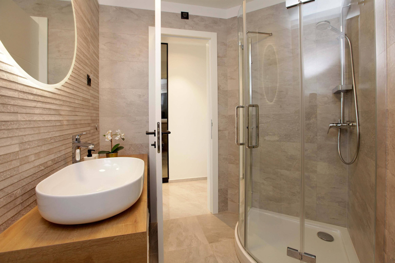 Bathroom 4, Beachfront villa Senses for 12 in Milna, Milna