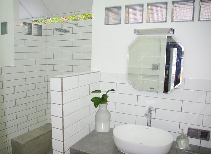 Bathroom 4, The High Dive Gili Gede, Lombok