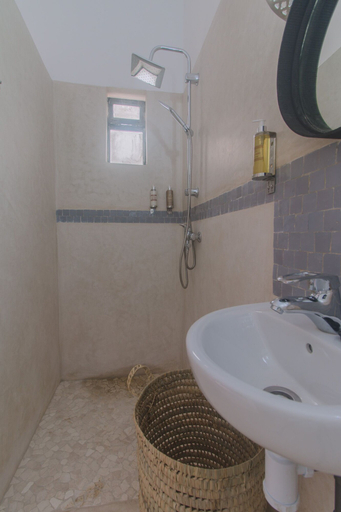 Bathroom 4, Le Khan Mogador, Essaouira