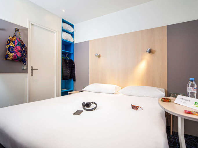 Bedroom 3, ibis Styles Paris Cadet Lafayette, Paris