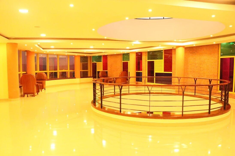 Sport & Beauty 5, Sainte Famille Hotel, Nyarugenge