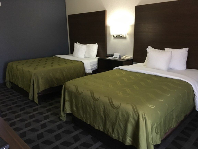 Bedroom 3, Quality Inn Hillsboro, Hill