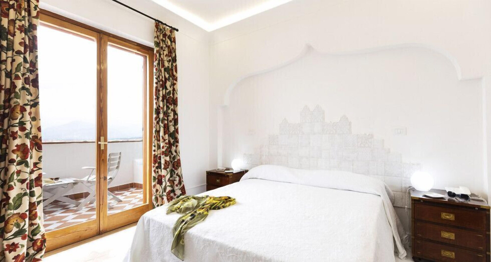 Bedroom 4, Grand Hotel De Rose, Cosenza