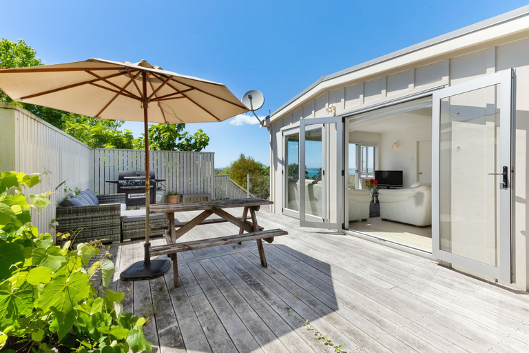 Exterior & Views, Tiri Cottage - Seaviews in Oneroa, Auckland
