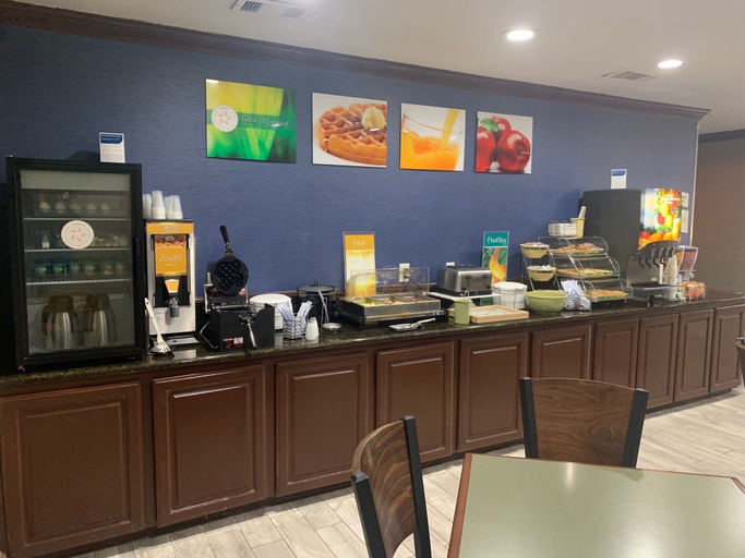 Food & Drinks 5, Quality Inn Hillsboro, Hill