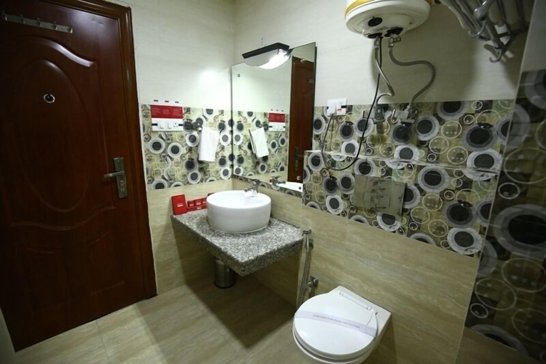 Bathroom 4, Hotel Apple Nest, Kullu