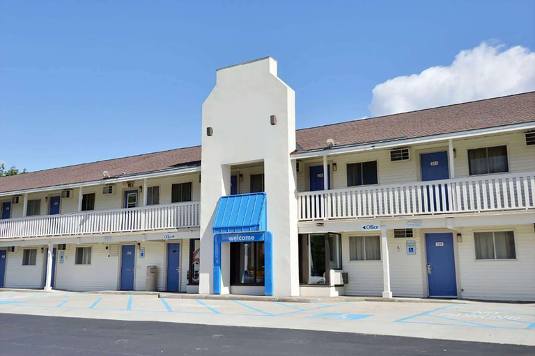 Exterior & Views 5, Travelodge by Wyndham Brattleboro VT, Windham
