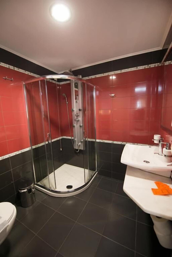 Bathroom 4, Hotel Lefkas, Ionian Islands
