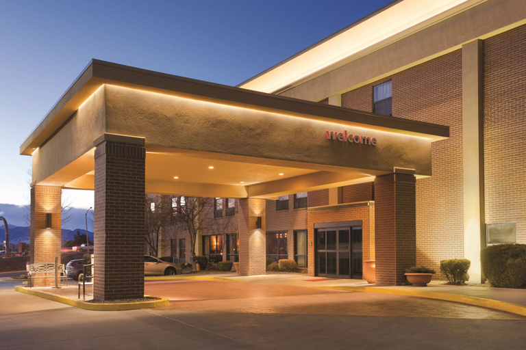 Exterior & Views 2, Hampton Inn Denver-Northwest/Westminster, Jefferson