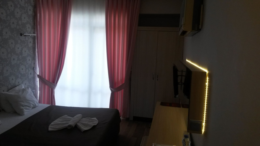 Bedroom 3, Winecity Hotel, Kale
