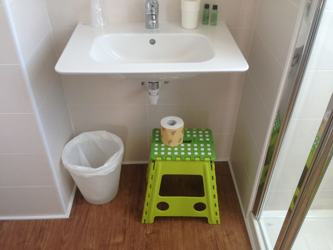 Bathroom 4, Hotel Piero della Francesca, Arezzo