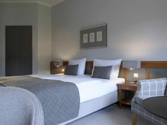 Bedroom 2, Schloss Hotel Dresden-Pillnitz, Dresden