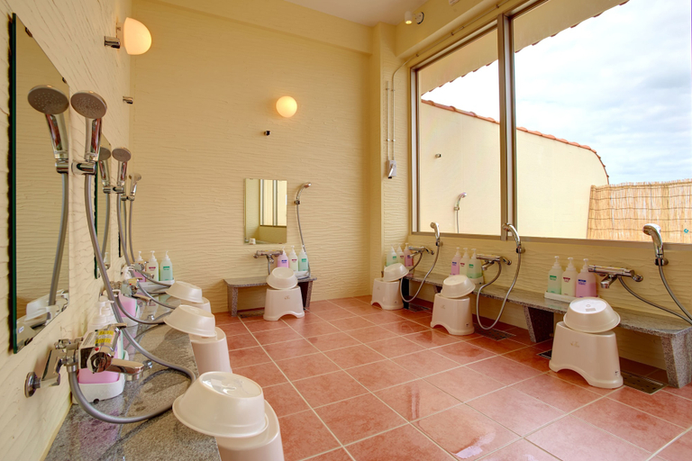 Bathroom 4, AJ Resort Island Ikeijima, Uruma