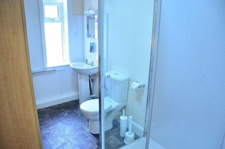 Bathroom 2, The Wheeldale, North Yorkshire