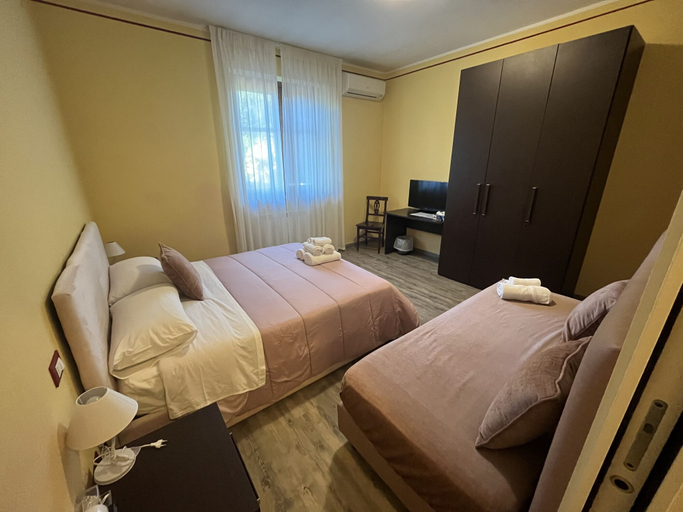 Bedroom 4, Agriturismo Poggio Ciliegio, Grosseto