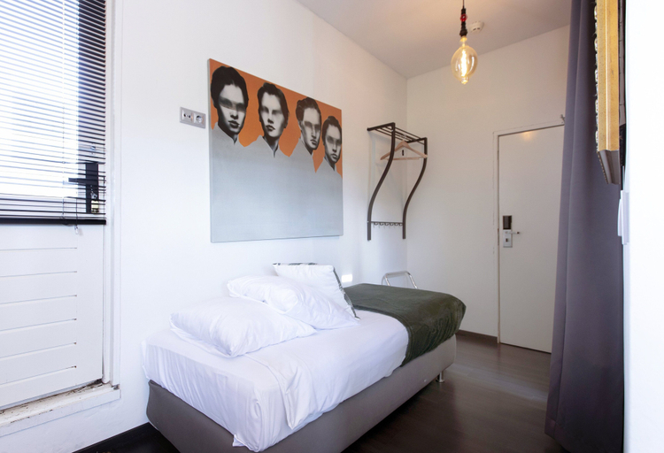 Bedroom 4, Quentin Canal House Hotel, Amsterdam