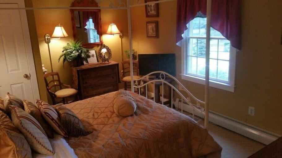 Bedroom 5, Pineapple Hill Inn Bed & Breakfast, Bucks