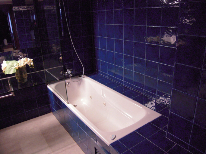Bathroom 5, RVHotels Palau Lo Mirador, Girona