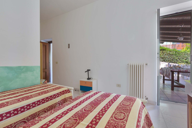 Room 4, 2918 Il Bacio del Sole - Trilocale Matteo by Barbarhouse, Foggia