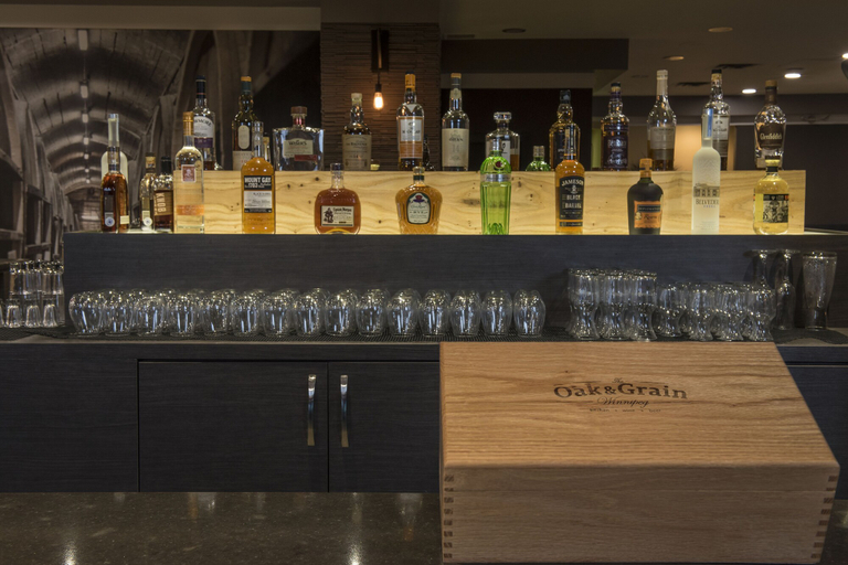 Food & Drinks 5, Hilton Winnipeg Airport Suites, Division No. 11