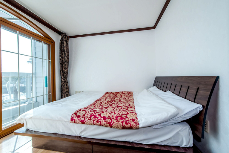 Bedroom 3, Jungmun JejuHue Pension, Seogwipo